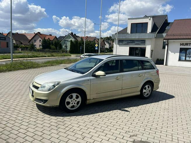 Opel Astra 2005 r - 1.8 benzyna - Sprawna klimatyzajca - 196 tys km Głogów - zdjęcie 2