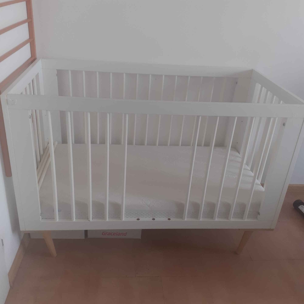 Łóżeczko z materacem i ochraniaczem Koszalin - zdjęcie 1