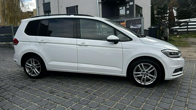 Volkswagen Touran 2.0 TDI 2017 DSG Top Led Radar Alu 17 Gdynia - zdjęcie 7
