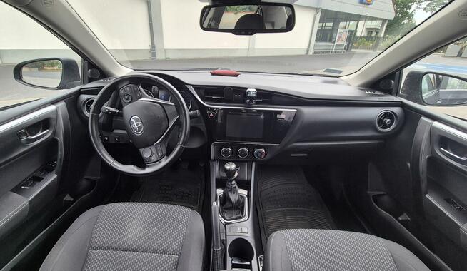 Toyota Corolla 1.6 Sedan 2018, pierwsza rejestracja 2019 Ursynów - zdjęcie 2