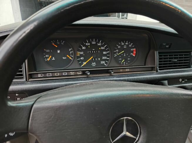 Mercedes W 201 190 Rybnik - zdjęcie 3
