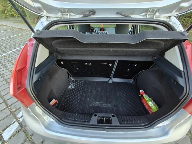 Sprzedam auto Ford Fiesta 1.6TDI econetic Zduńska Wola - zdjęcie 8