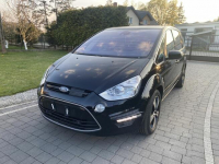 7 osobowy Titanium Tempomat Adaptacyjny nawigacja Xenony