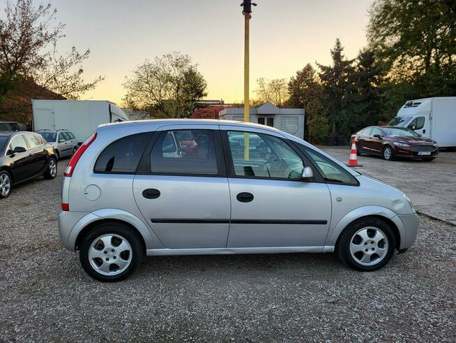 Opel Meriva 1.7 DTI 75KM/Klimatyzacja/Opony uniwersalne/Zarejestrowana Warszawa - zdjęcie 6