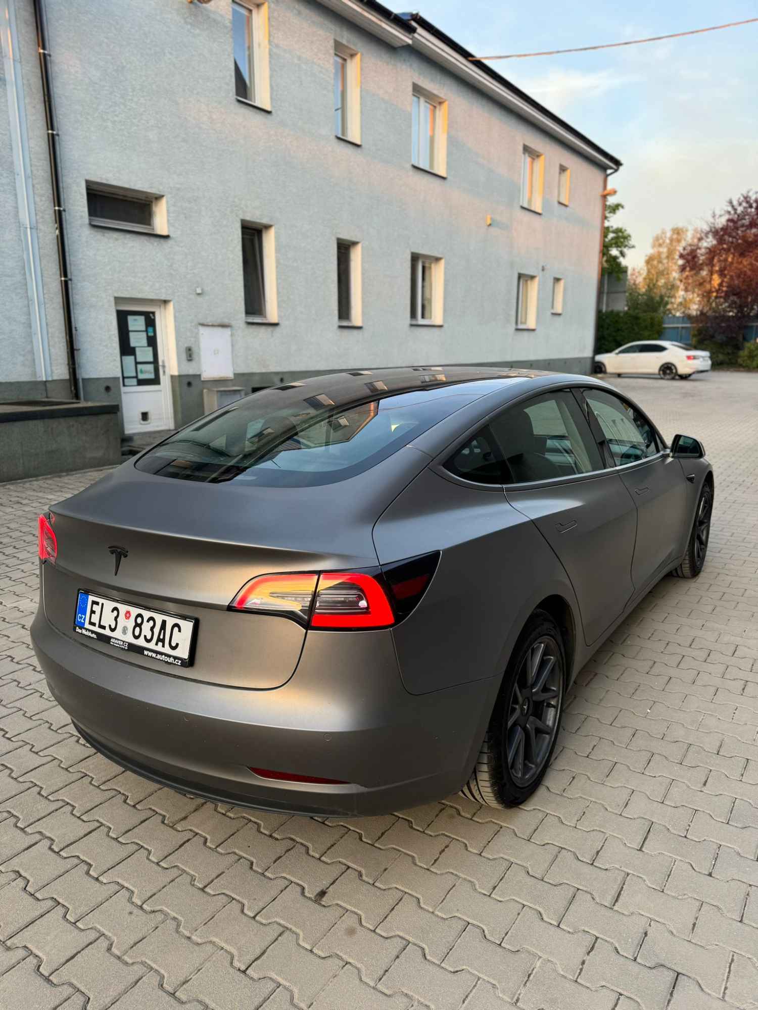 Tesla Model 3, Tesla 3 4x4 Long Range Perform 75kw 5YJ3E7EB1KF457695 Gorzyczki - zdjęcie 3