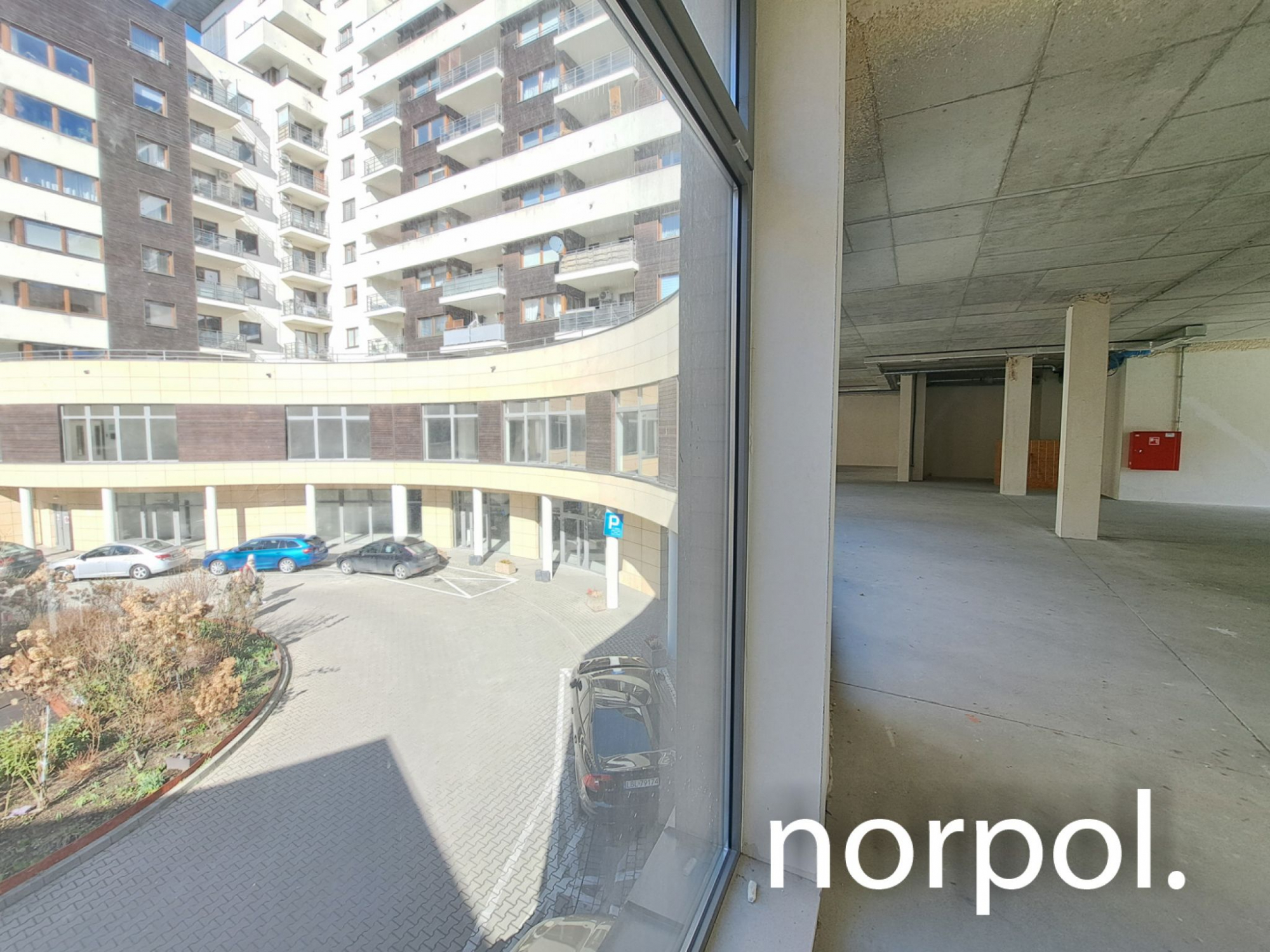Open space do zaaranżowania w reprezentacyjnym apartamentowcu, os. Kraków - zdjęcie 1