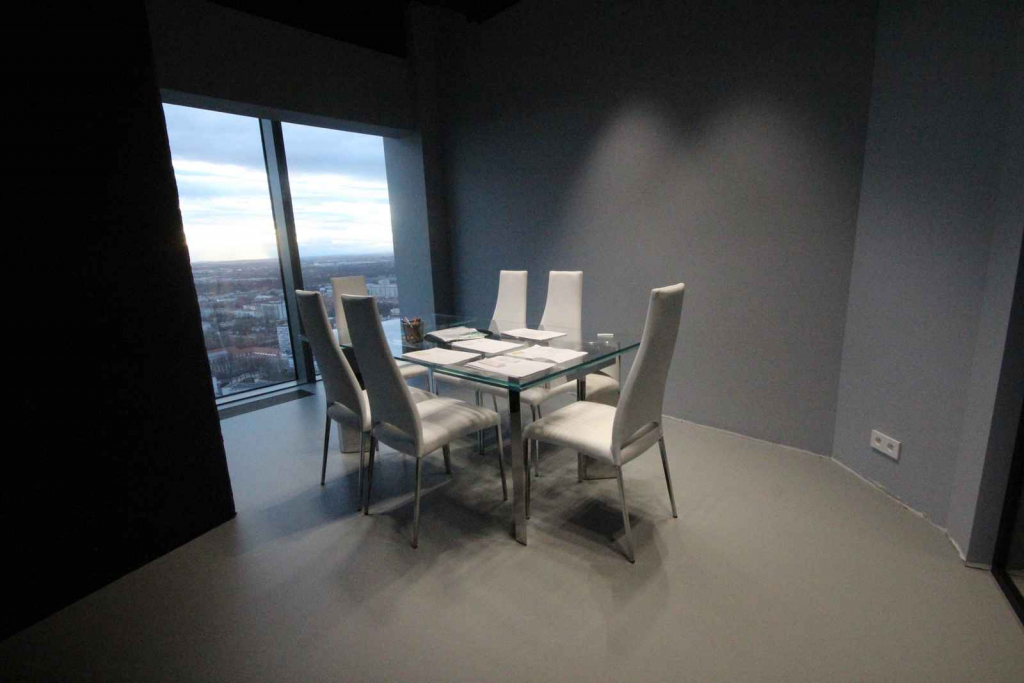 3pok, 106met, Sky Tower KOMÓRKA / GARAŻ / WINDA / 2013 (Wrocław) Krzyki - zdjęcie 4