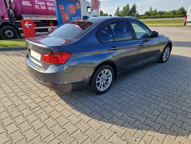 BMW Seria 3 318d Touring Blue Performance Sport Line Chojnice - zdjęcie 10