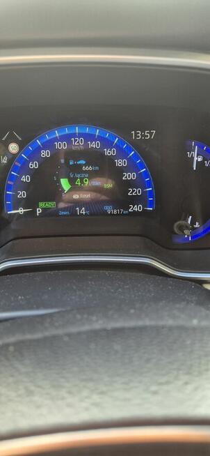 Sprzedam Toyota Corolla sedan hybryda Białołęka - zdjęcie 2