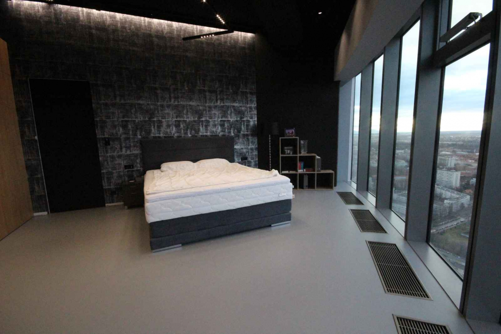 4pok, 155met, Sky Tower KOMÓRKA/GARAŻ/2013 (Wrocław) Krzyki - zdjęcie 12