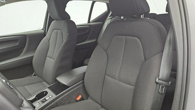Volvo XC 40 Essential aut ! Z Polskiego Salonu ! Faktura VAT ! Warszawa - zdjęcie 11