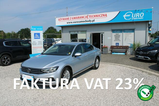 Volkswagen Passat ESSENCE  LED F-vat Salon Polska Gwarancja Warszawa - zdjęcie 1