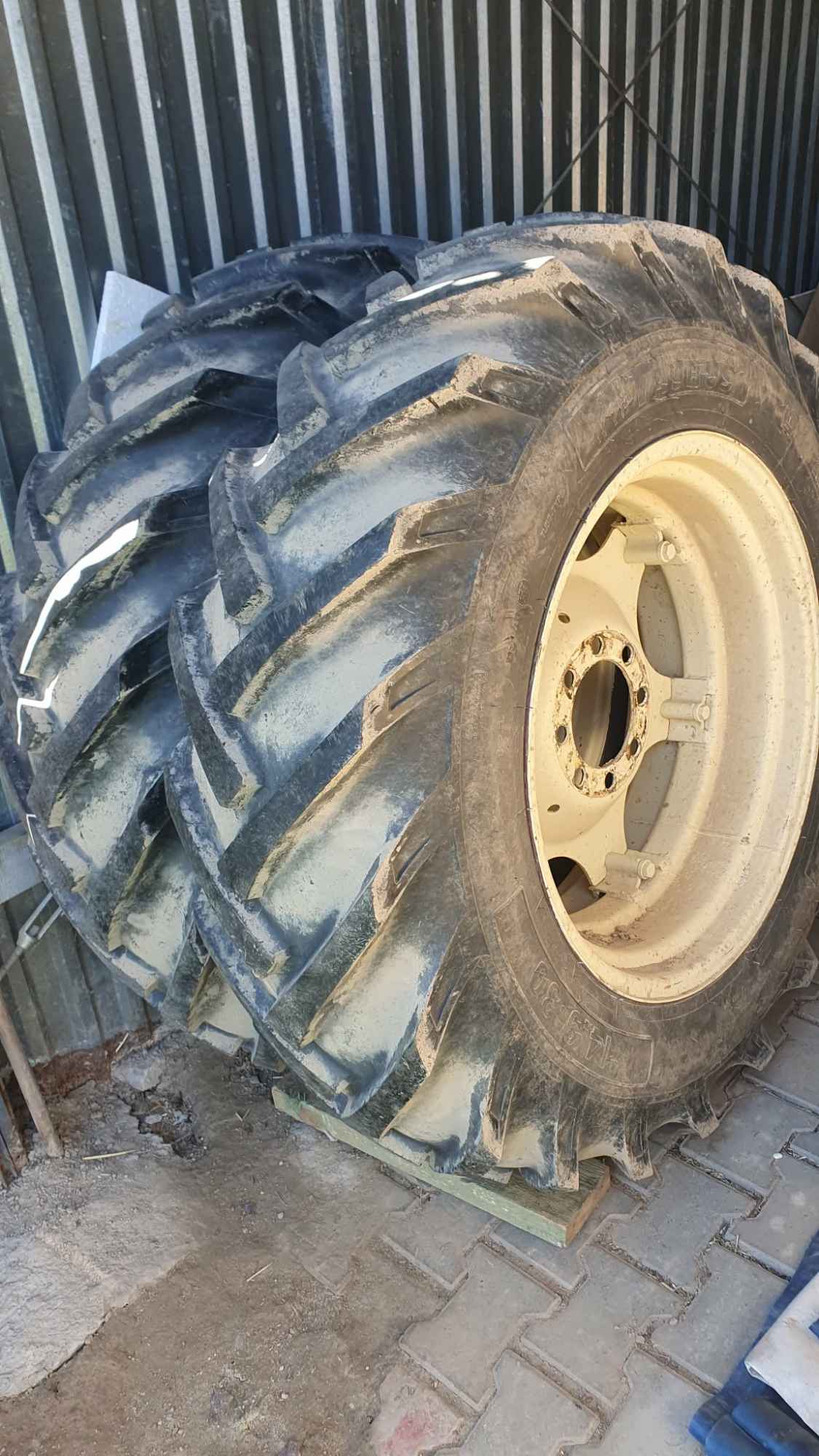 Ciągnik Zetor 7011 wąskie koła do negocjacji Tomaszów Lubelski - zdjęcie 9