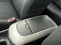 Toyota Auris 1,4D4D 90KM  Premium/Klimatyzacja/Parktronic/Serwis Węgrów - zdjęcie 12