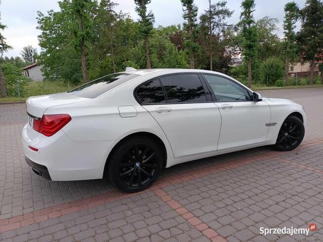 BMW 740D -- xDrive -- Masaże -- M-Pakiet -- ALU 19 cali Elbląg - zdjęcie 3