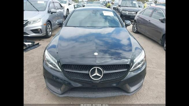 Mercedes C 300 4Matic / pakiet AMG / niski przebieg Chwaszczyno - zdjęcie 2