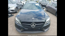 Mercedes C 300 4Matic / pakiet AMG / niski przebieg Chwaszczyno - zdjęcie 2
