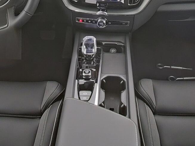 Volvo XC 60 T6 Plug-In AWD Black Edition Plus *Gwarancja*FV23%* Tychy - zdjęcie 6