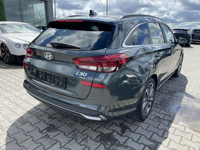 Hyundai i30 mHEV Skóra Kamera Podgrzewanie Klimatronik Gliwice - zdjęcie 9