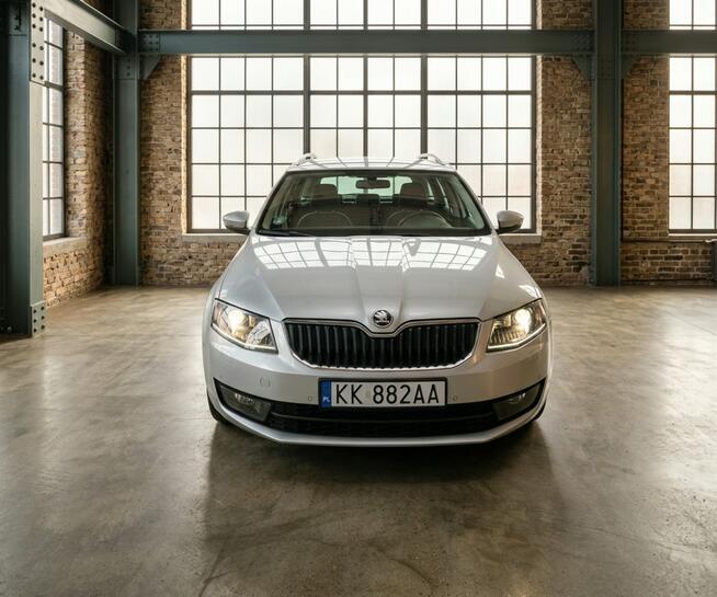 Škoda Octavia Bezwypadkowy biexenon navi piękna Kraków - zdjęcie 2