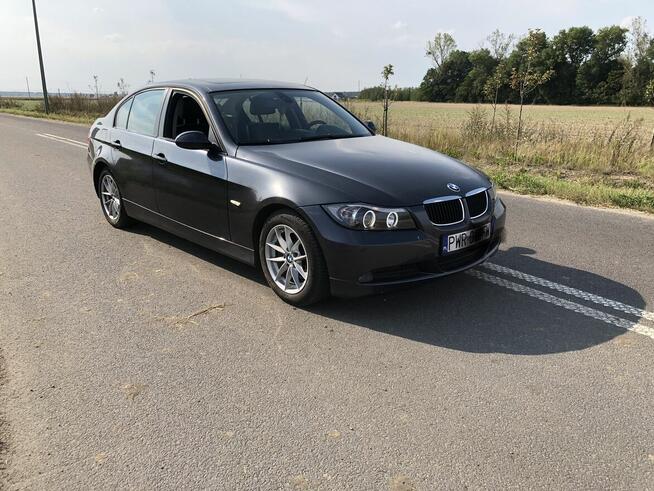 BMW e90 320d Września - zdjęcie 2