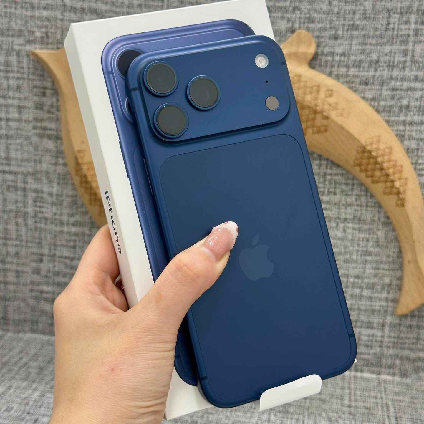 Hurtowa Apple iPhone 17 Pro i iPhone 17 Pro Max i iPhone 17, 17 Air Fabryczna - zdjęcie 12