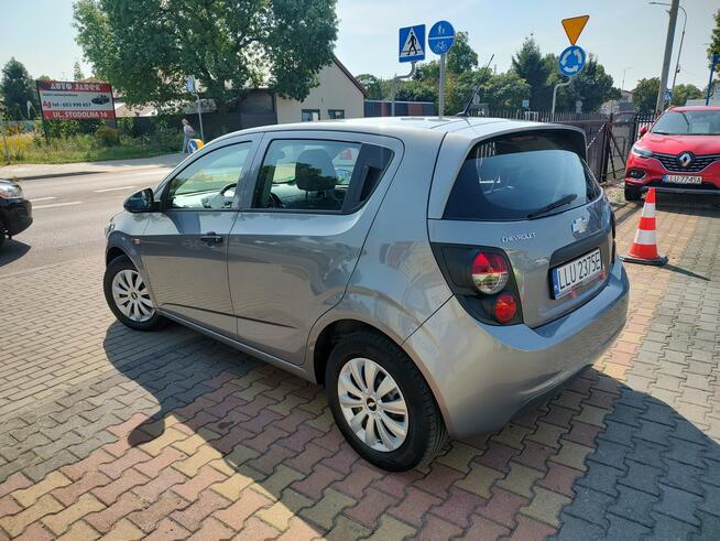 Chevrolet Aveo 1.2i 16V 75KM Klimatyzacja Łuków - zdjęcie 7