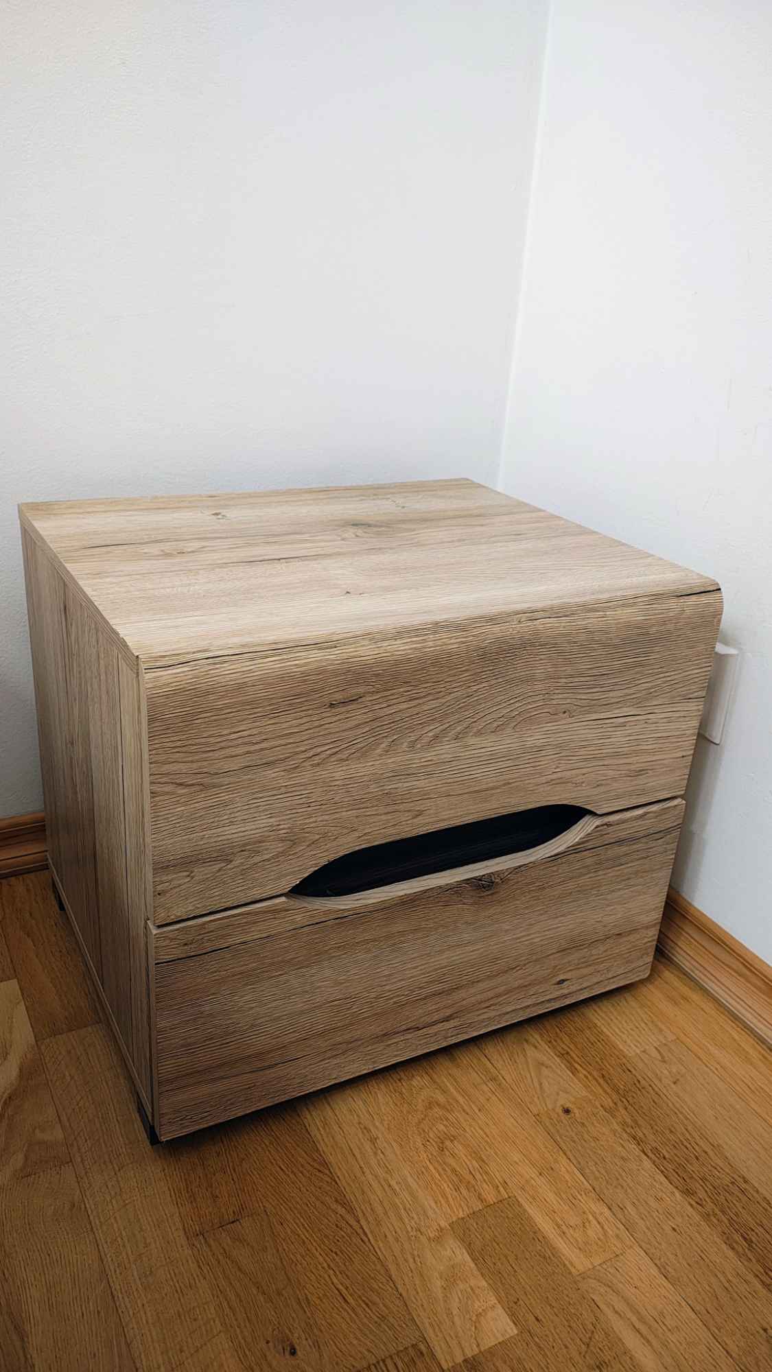 Sprzedam szafkę nocną Psie Pole - zdjęcie 1