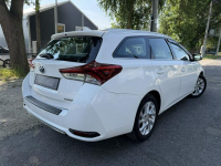 Toyota Auris 1.8 HSD 136KM  Serwisowany Kamera Ładny stan Otwock Mały - zdjęcie 4