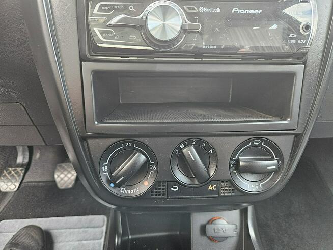 Volkswagen Fox Klimatyzacja / Wspomaganie kierownicy / ABS Ruda Śląska - zdjęcie 10