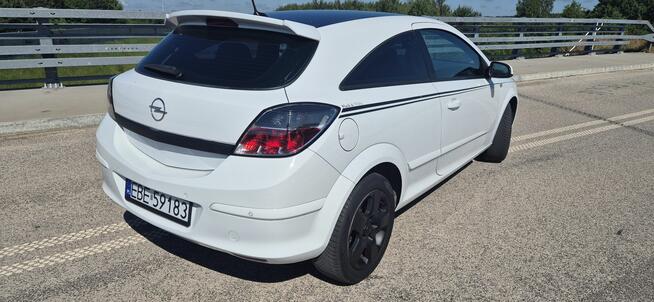 Opel ASTRA H 1.6 GTC 08r.zDeGw.pOryDoinZar.blackAndWhite.164 Bełchatów - zdjęcie 4