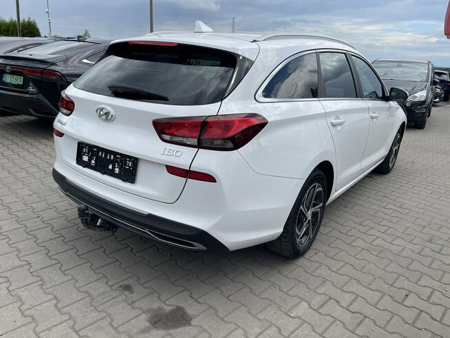 Hyundai i30 1.5l LED HAK Kamera Podgrzewanie Klimatronik Gliwice - zdjęcie 4