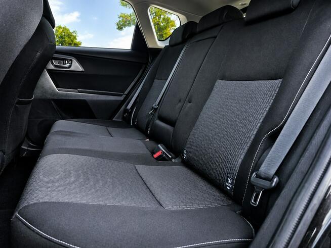 Toyota Auris Sadlno - zdjęcie 12