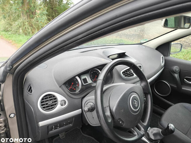 Renault Clio 1.2 16V TCE Luxe Chełmce - zdjęcie 5