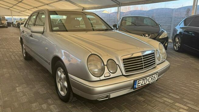 Mercedes E 220 Zduńska Wola - zdjęcie 2