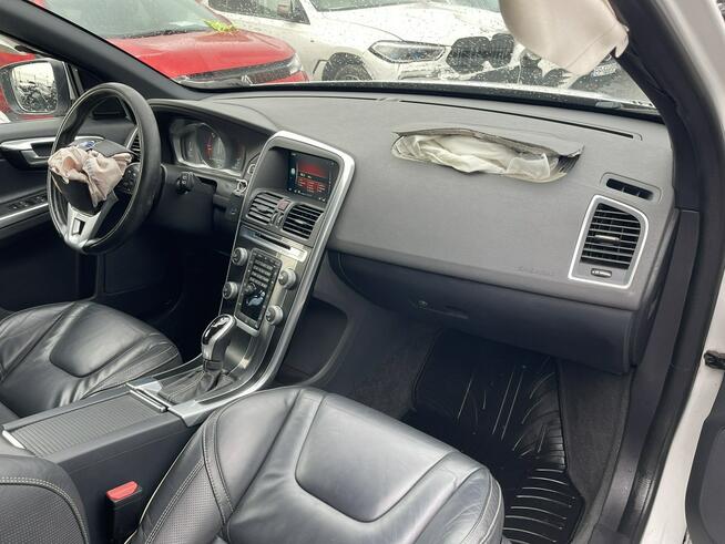 Volvo XC 60 R-Design D5 AWD Automat Skóra Podgrzewanie 220KM Gliwice - zdjęcie 12