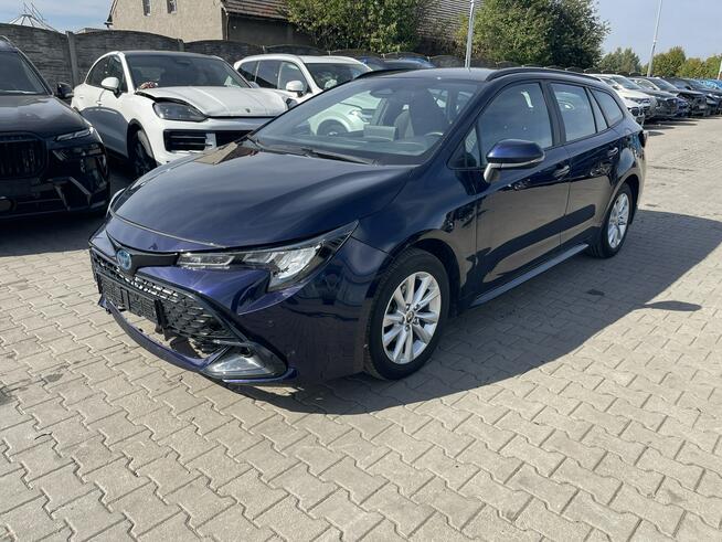 Toyota Corolla Comfort Hybryda Automat Kamera Podgrzewanie HAK Gliwice - zdjęcie 5