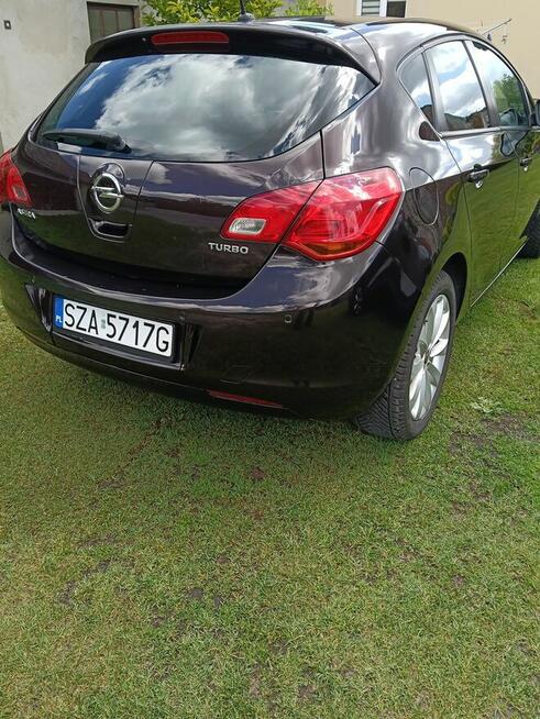Opel Astra j benzyna Rzędkowice - zdjęcie 3