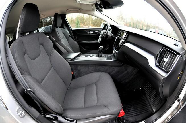 Volvo V60 2.0 D3 150KM Navi Led Climatronic Pdc Serwis Płock - zdjęcie 8