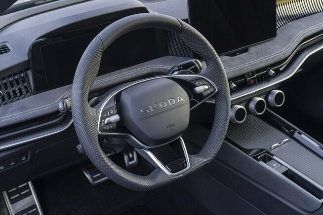 Škoda Superb Combi Sportline 2.0 TDI 193 KM DSG 4x4 Łódź - zdjęcie 9