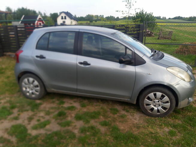 Toyota Yaris 2 Niemce - zdjęcie 5