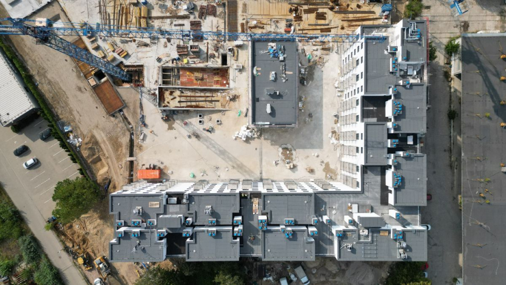 Sprzedam trzypokojowe mieszkanie z ogródkiem. Poznań - zdjęcie 9