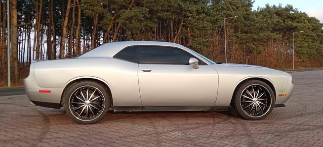 Dodge Challenger 5.7 V8 Hemi R/T Plus. Alu 22 cale. Kaliforn Wola Mrokowska - zdjęcie 3