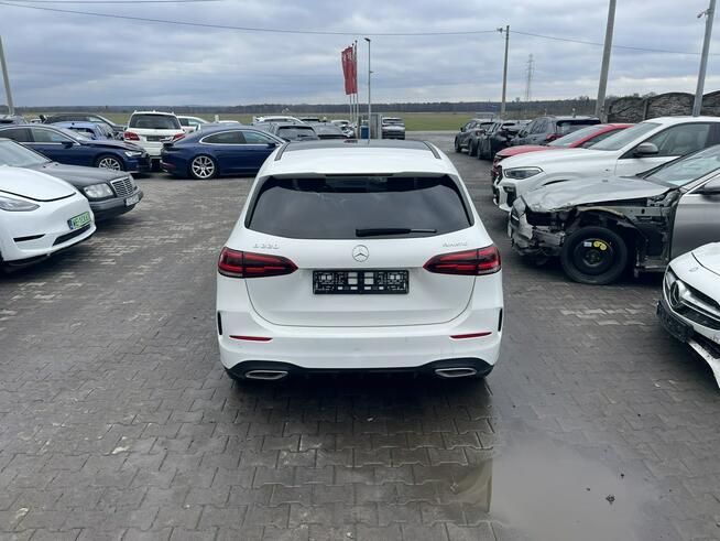 Mercedes B 220 AMG line Automat 4Matic Skóra Kamery360 Pamięć 190KM Gliwice - zdjęcie 5