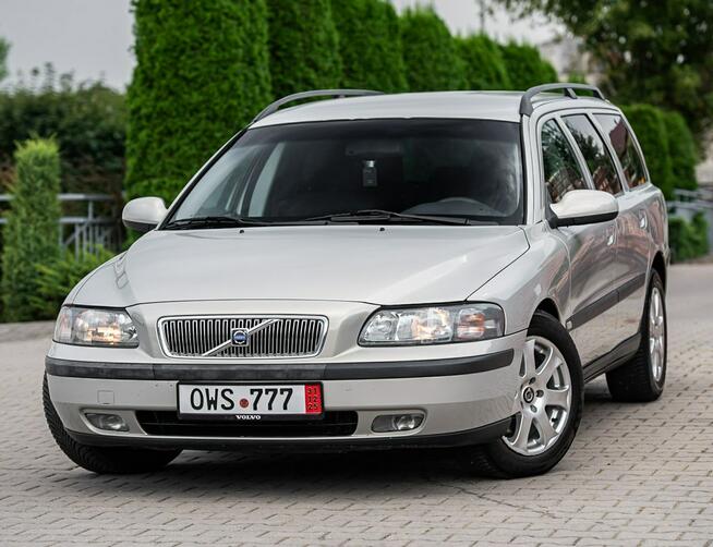 Volvo V70 2.4i 140KM ! Super Stan ! Opłacony ! Zwoleń - zdjęcie 1