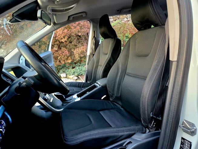 Volvo XC 60 2.0 D 5 cylindrów Bezwypadek Navi  Serwis Zagnańsk - zdjęcie 10