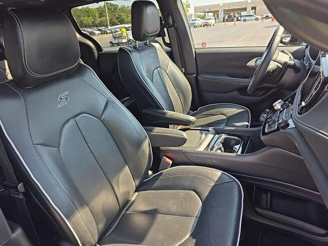 Chrysler Pacifica LIMITED / pakiet S / niski przebieg Cieszyn - zdjęcie 9