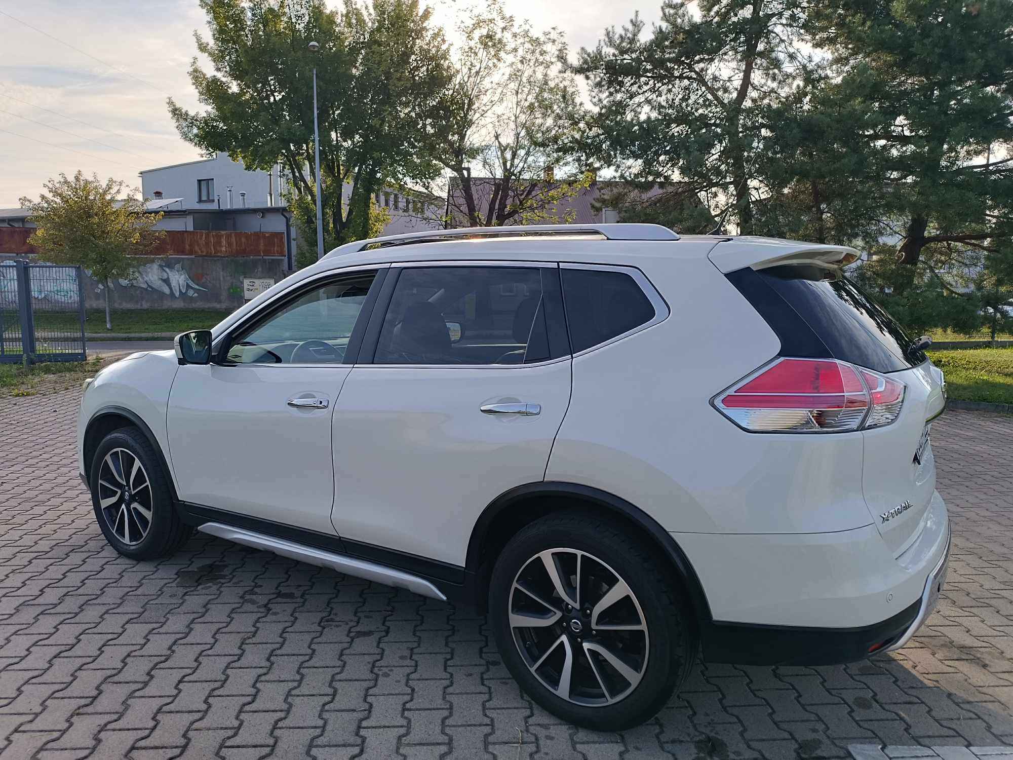 NISSAN X-TRAIL / BIAŁA PERŁA / BOGATA OPCJA / STAN BDB / PANORAMA Ostrów Wielkopolski - zdjęcie 7