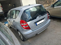 Mercedes A 160 Po kolizji W169 benzyna pali porusza się Fasty - zdjęcie 4