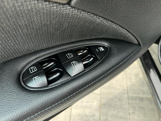Mercedes E 200 Bardzo zadbana - 100% oryginalny przebieg Poznań - zdjęcie 12